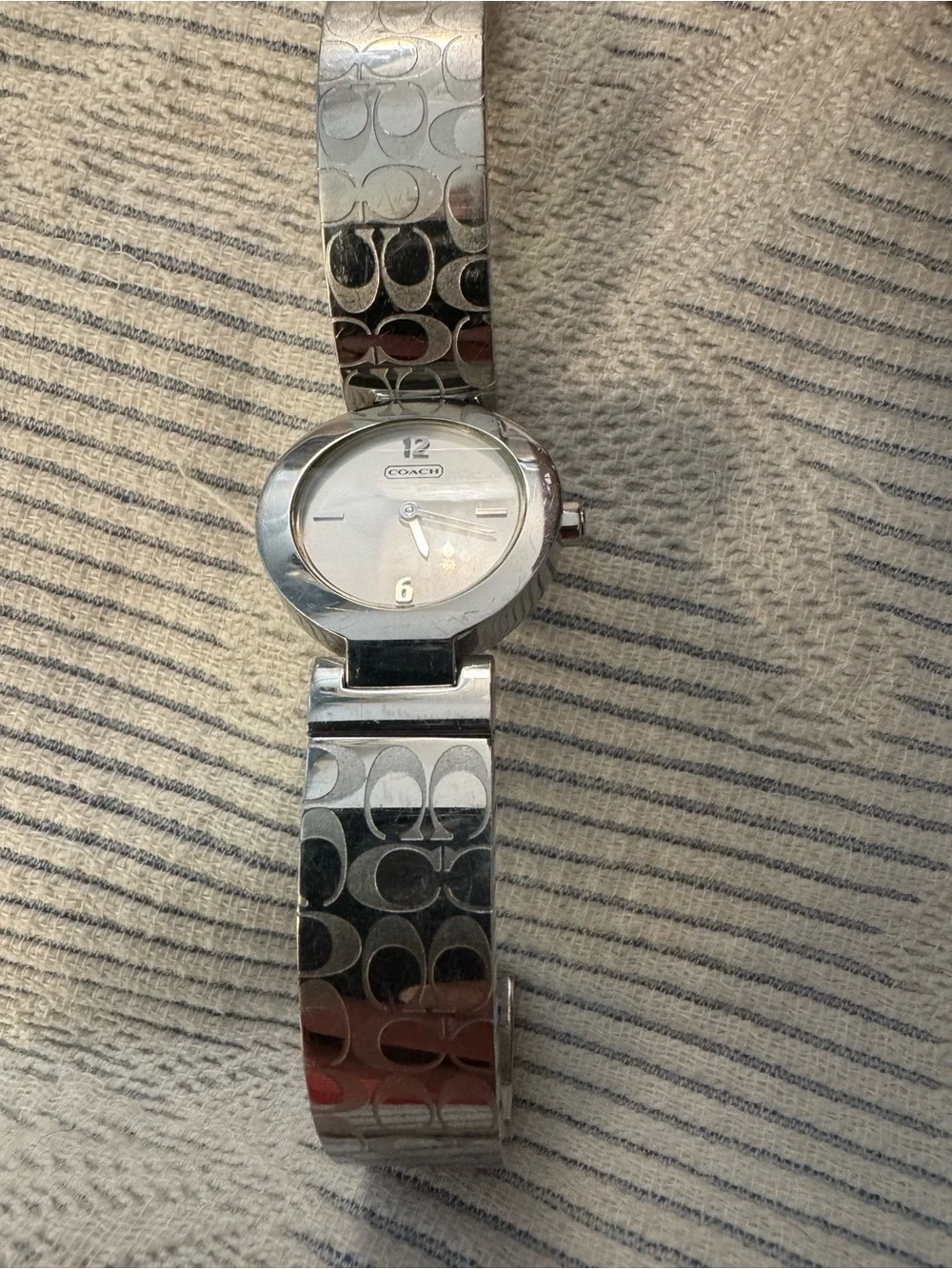 NIB Coach Silver-Tone Signature Cuff Watch with White Dial - Picture 3 of 6